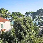 Im Erdgeschoss Fuer Zwei Personen Mit Einer Terrasse By Interhome * Brela