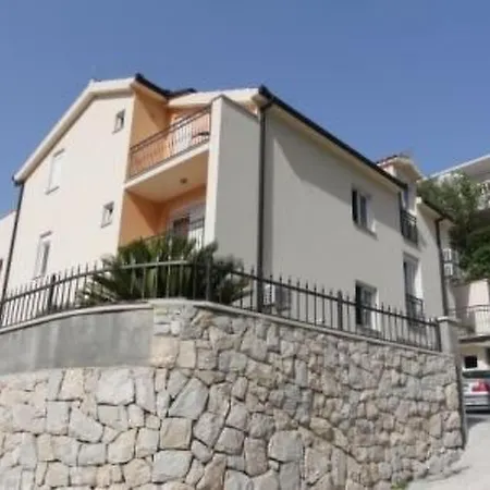 Im Erdgeschoss Fuer Zwei Personen Mit Einer Terrasse By Interhome Διαμέρισμα *